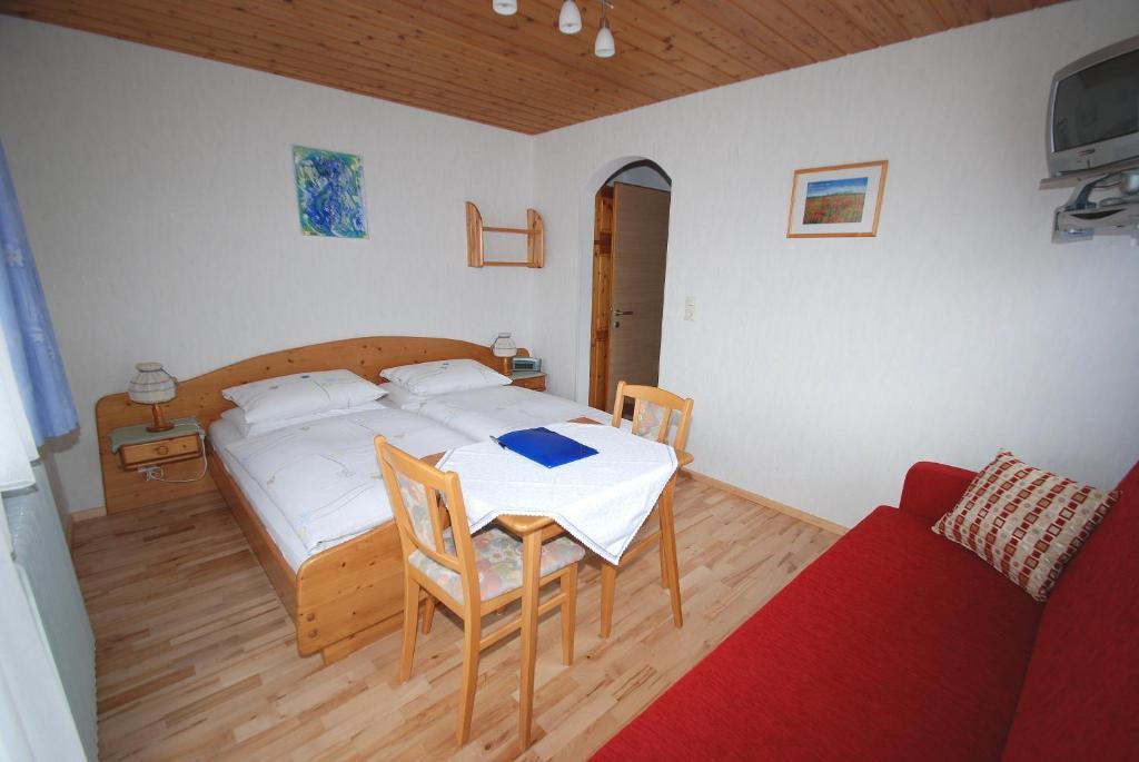 Haus Sonne Hotel Kirchdorf in Tirol Room photo